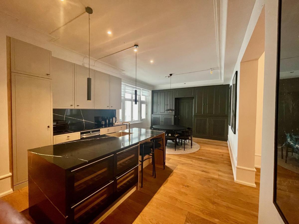 Beautiful 3 Bedroom Flat Next To The Marble Church Koppenhága Kültér fotó